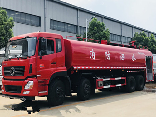 18-20吨春风天龙消防洒水车
