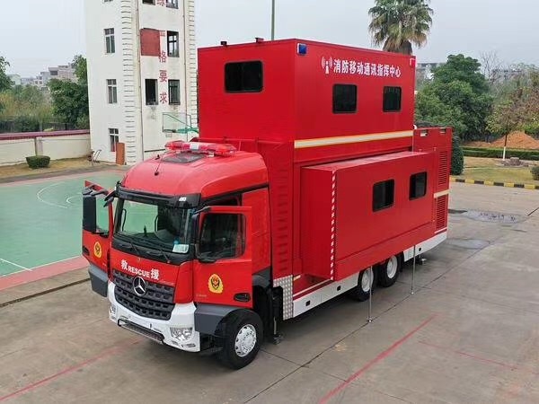 疾驰U4000批示车