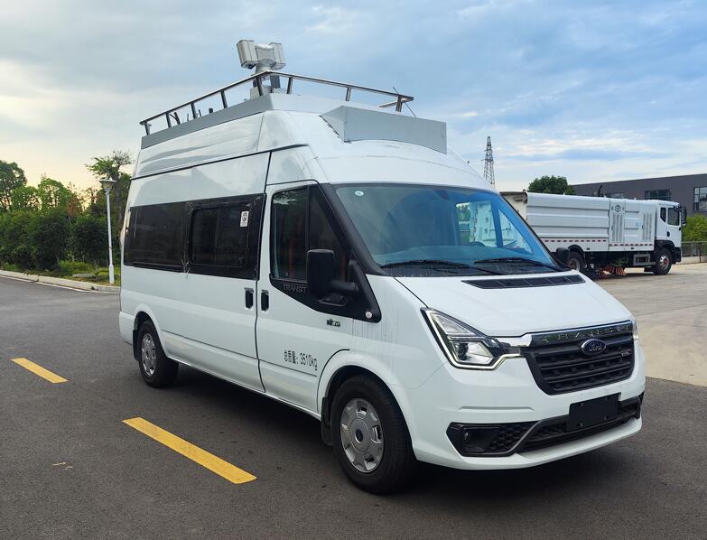 江铃多功效批示车