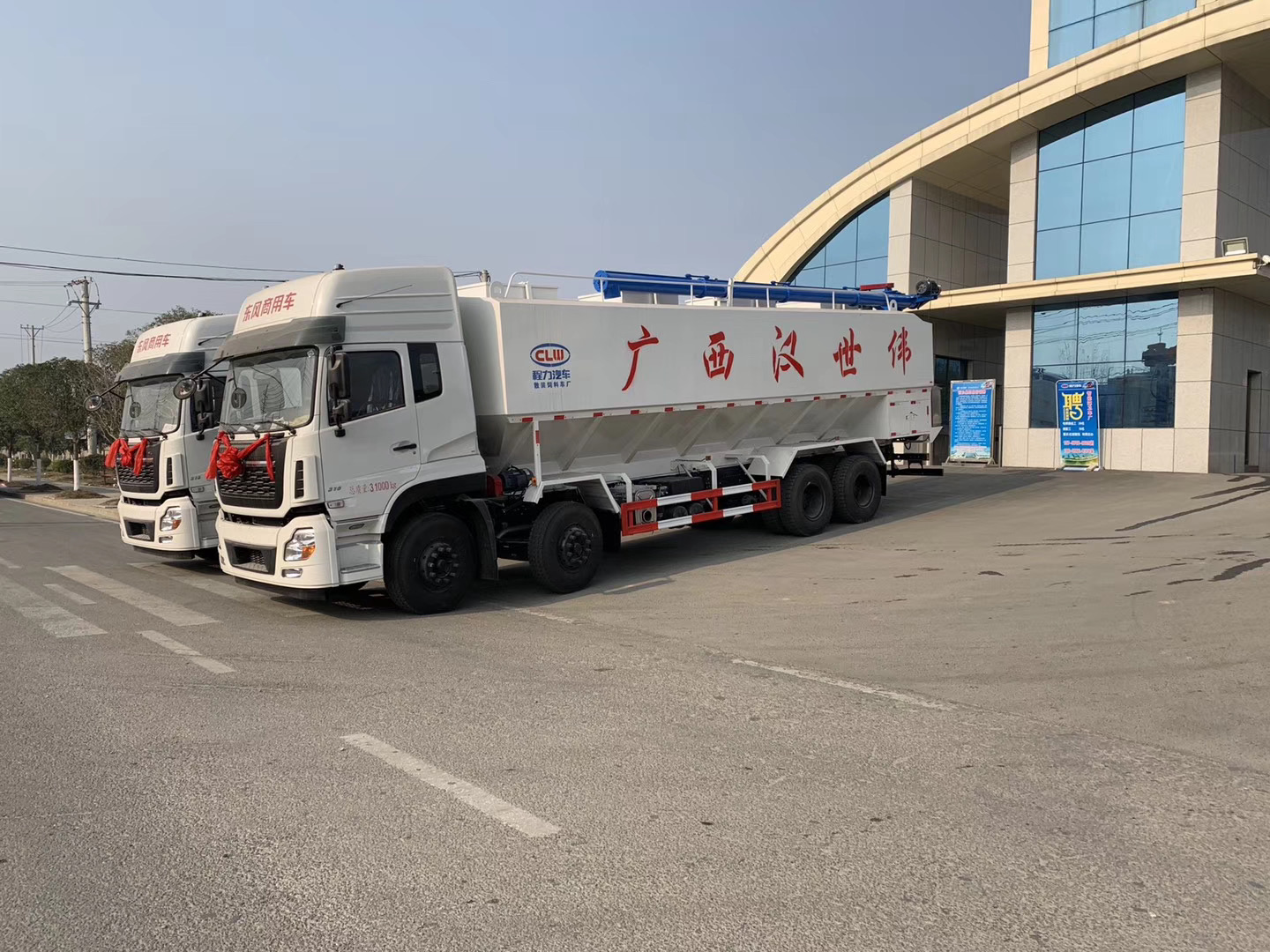 散装饲料运输车在饲料行业首要性